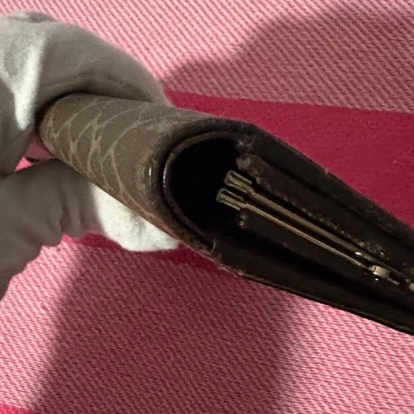 Nina Ricci Brown patterned and dark brown leather wallet - Picture 6 of 10